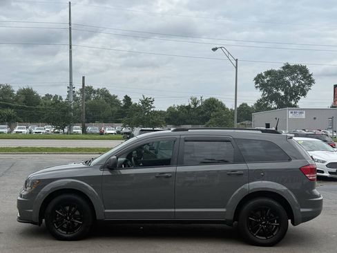Used 2020 Dodge Journey SE w/ Blacktop Package FWD image 6