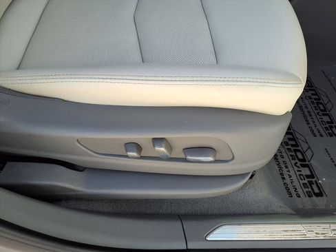 Certified 2023 Cadillac XT5 Premium Luxury image 10