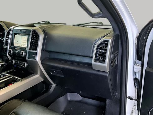 Used 2018 Ford F150 Lariat w/ Equipment Group 501A Mid AWD/4WD image 18