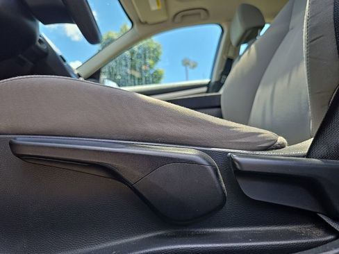 Used 2016 Honda Civic EX-T image 32