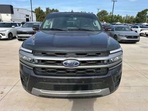 Used 2024 Ford Expedition XLT RWD image 19