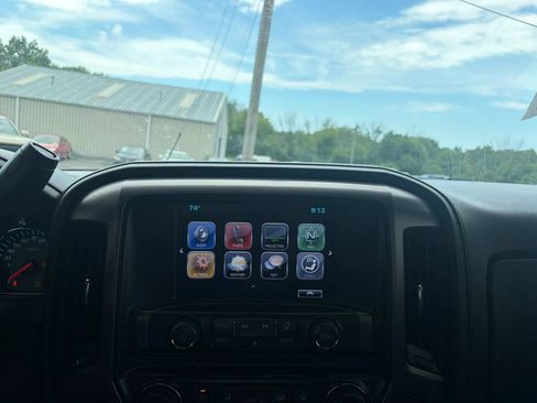 Used 2018 GMC Sierra 1500 SLT AWD/4WD image 13