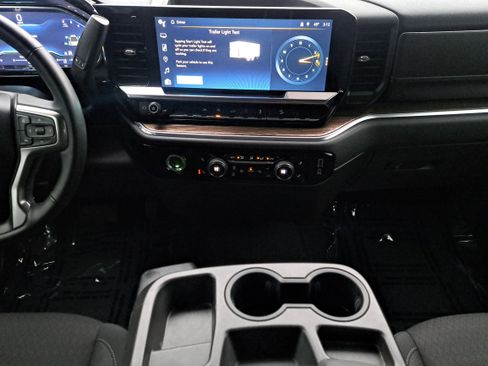 Used 2023 Chevrolet Silverado 1500 LT Trail Boss w/ Protection Package image 17