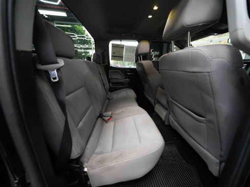 Used 2017 Chevrolet Silverado 1500 Custom w/ Custom Convenience Package AWD/4WD image 25