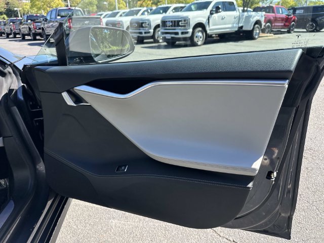 Used 2015 Tesla Model S 70D AWD/4WD image 26