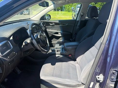 Used 2016 Kia Sorento AWD w/ LX Convenience Package image 10