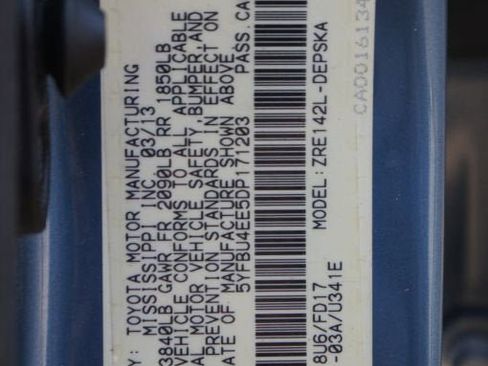 Used 2013 Toyota Corolla S image 23