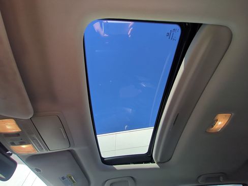 Used 2015 Honda CR-V Touring image 18