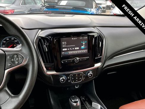 Used 2018 Chevrolet Traverse LS image 9