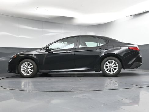 Certified 2025 Toyota Camry LE w/ Convenience Package image 29