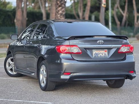 Used 2011 Toyota Corolla S image 17
