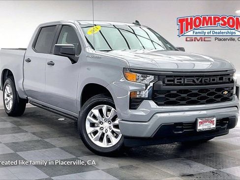 Used 2024 Chevrolet Silverado 1500 Custom image 1