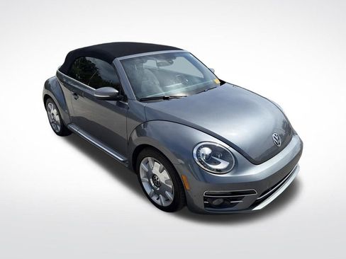 Used 2019 Volkswagen Beetle 2.0T SE w/ SE Premium Package FWD image 3