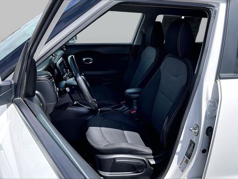 Used 2019 Kia Soul + FWD image 20