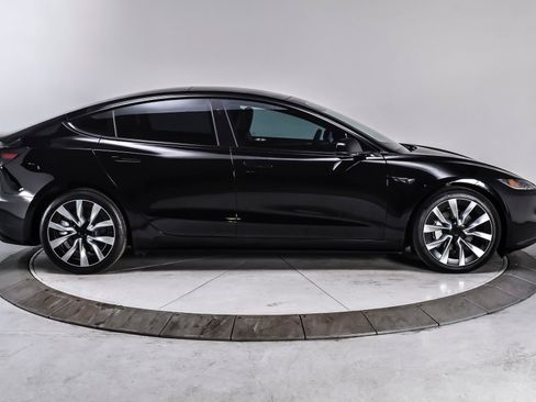 Used 2024 Tesla Model 3 Long Range AWD/4WD image 7