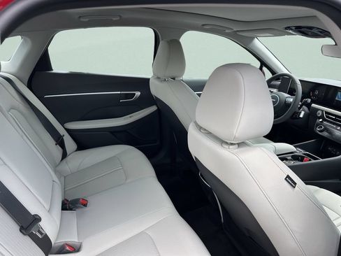 New 2026 Hyundai Sonata SEL FWD image 21