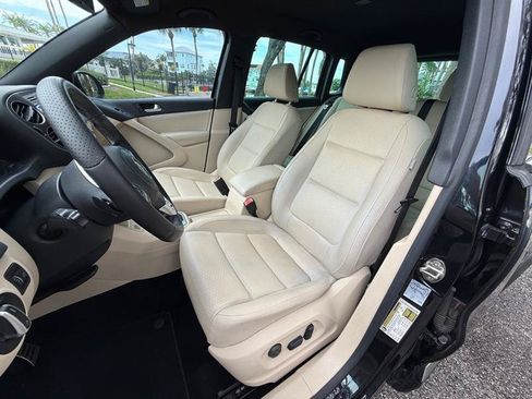Used 2016 Volkswagen Tiguan R-Line FWD image 8