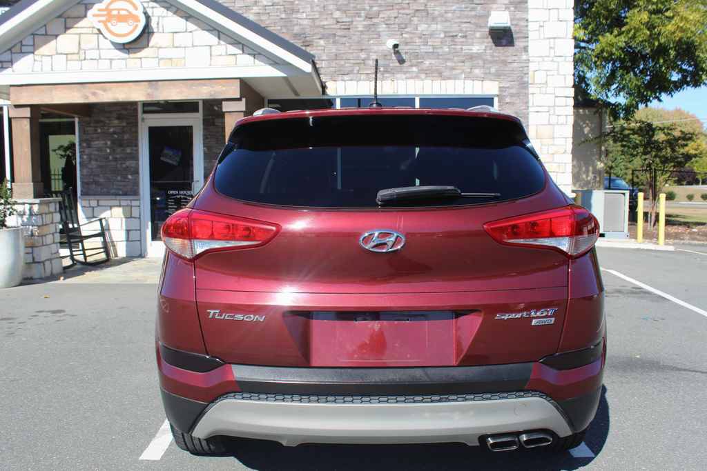 Used 2017 Hyundai Tucson Sport AWD/4WD image 6