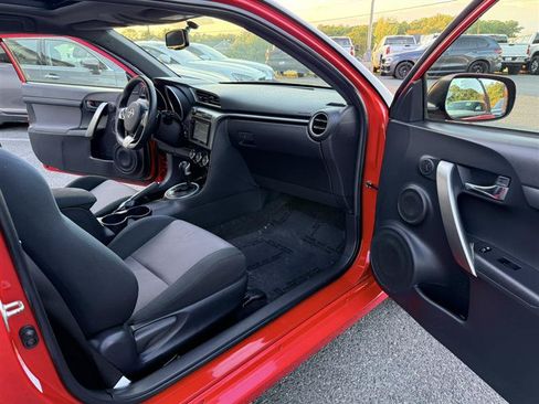 Used 2016 Scion tC FWD image 11