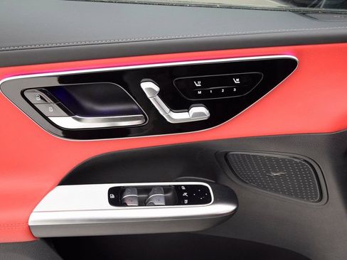 New 2026 Mercedes-Benz GLC 43 AMG 4MATIC image 17