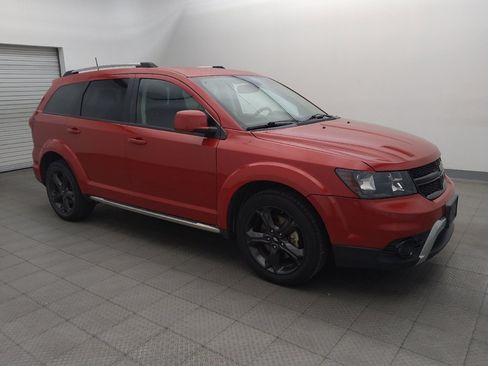 Used 2019 Dodge Journey Crossroad FWD image 11