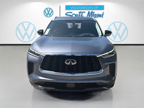 Used 2023 INFINITI QX60 Sensory w/ Vision Package image 2