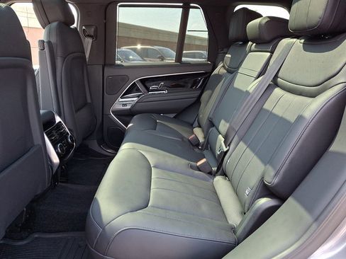 Used 2024 Land Rover Range Rover SE AWD/4WD image 10