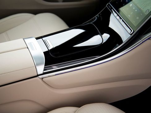 New 2026 Mercedes-Benz GLC 300 4MATIC image 21