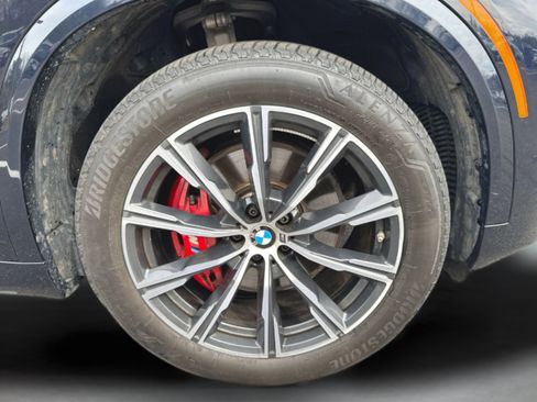 Used 2023 BMW X5 xDrive40i w/ M Sport Package AWD/4WD image 33