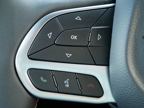 New 2026 Chrysler Pacifica Pinnacle image 15