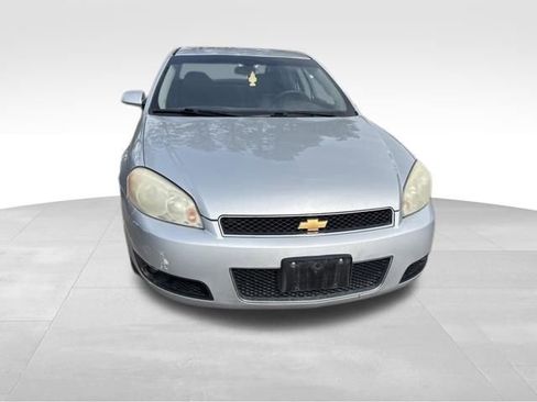 Used 2012 Chevrolet Impala LTZ FWD image 5