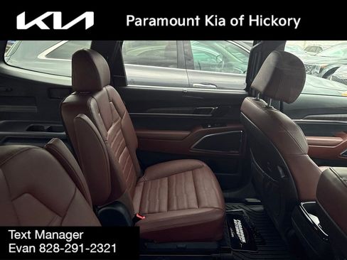 Used 2024 Kia Telluride SX Prestige w/ Towing Package AWD/4WD image 6