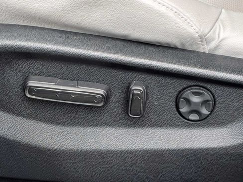 Used 2019 Honda CR-V EX-L image 16