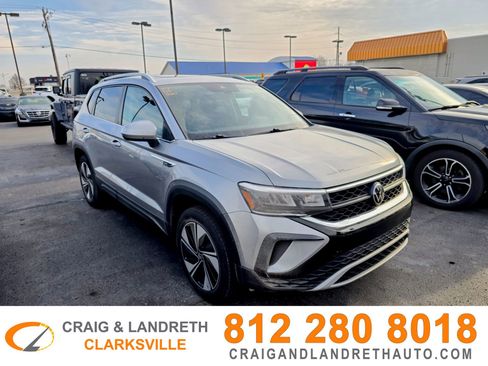 Used 2024 Volkswagen Taos SE image 1