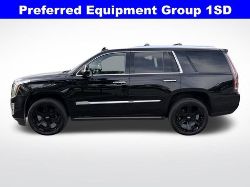 Used 2019 Cadillac Escalade Platinum AWD/4WD image 4