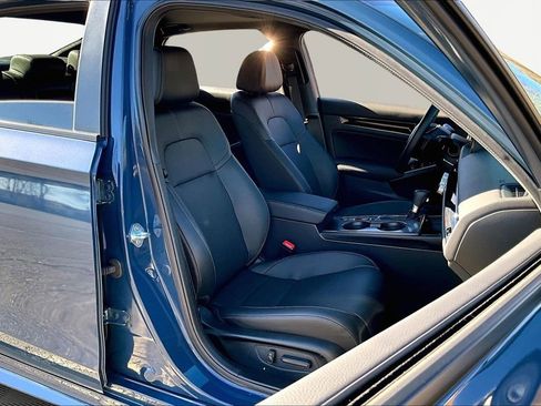 Used 2025 Honda Civic Sport image 22