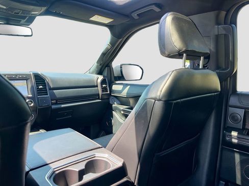Used 2021 Ford Expedition Limited RWD image 24
