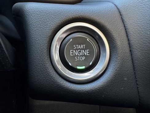 Certified 2024 Chevrolet Suburban High Country image 31