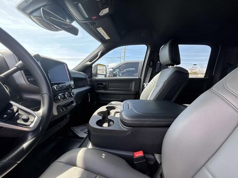 New 2026 RAM 3500 Tradesman w/ Chrome Appearance Group A AWD/4WD image 8