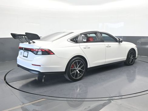 Used 2024 Honda Accord EX image 6