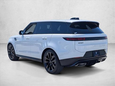 Used 2026 Land Rover Range Rover Sport SE AWD/4WD image 8