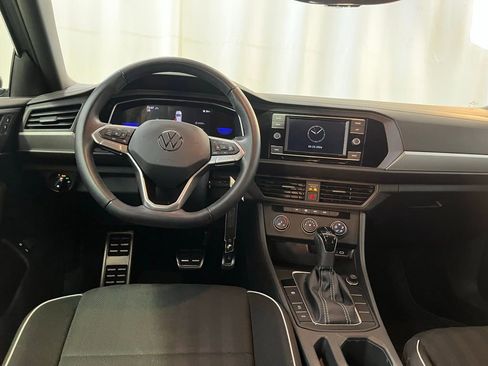 Used 2023 Volkswagen Jetta Sport image 20