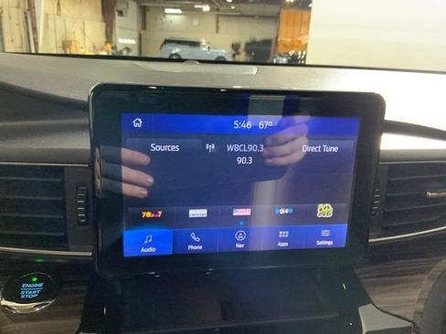 Used 2021 Ford Explorer Limited w/ Hybrid Equipment Group 310A RWD image 19