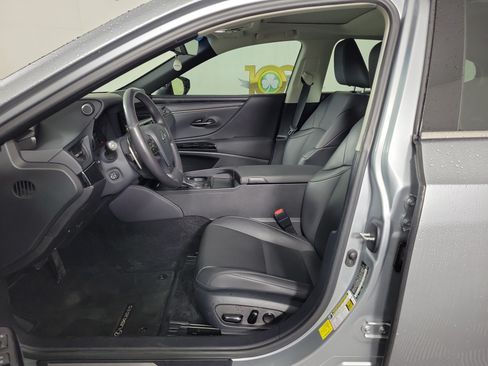 Used 2023 Lexus ES 350 w/ Premium Package FWD image 5