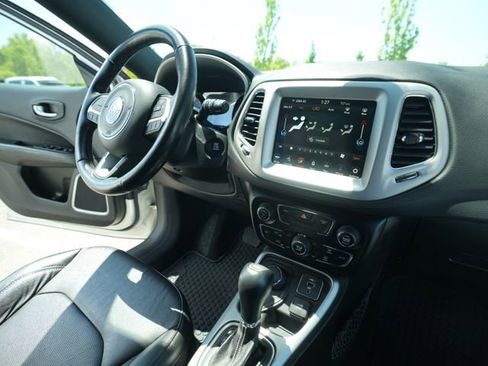 Used 2021 Jeep Compass Latitude AWD/4WD image 33
