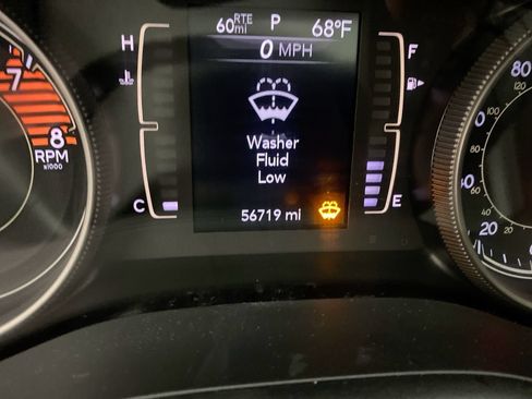 Used 2019 Jeep Cherokee Latitude Plus w/ Comfort/Convenience Group AWD/4WD image 17