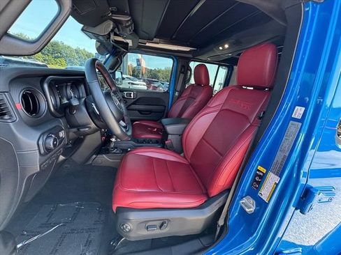 Used 2024 Jeep Wrangler Unlimited Rubicon 392 AWD/4WD image 21