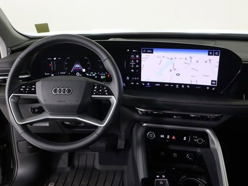 Certified 2025 Audi Q5 Premium Plus AWD/4WD image 21