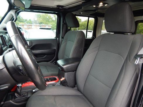 Used 2019 Jeep Wrangler Unlimited Sport S image 26