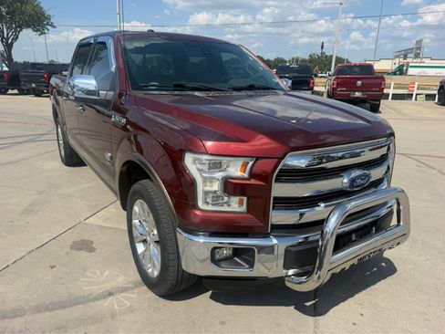 Used 2015 Ford F150 King Ranch w/ Equipment Group 601A Luxury AWD/4WD image 5
